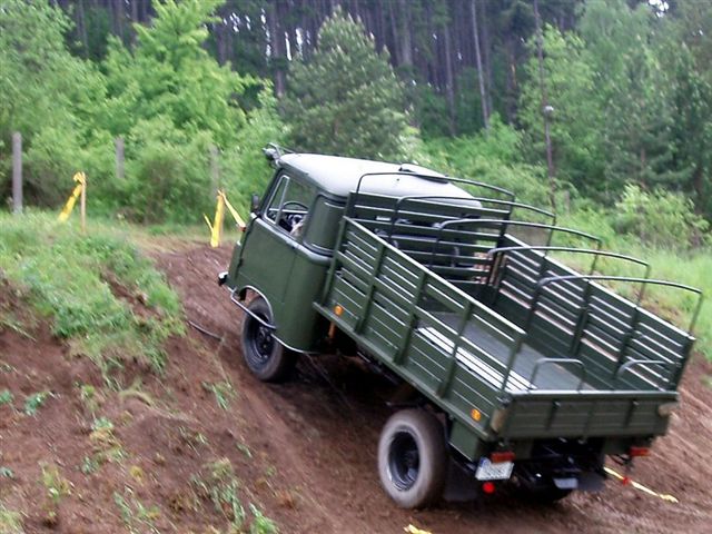 robur 4x4 (3).JPG