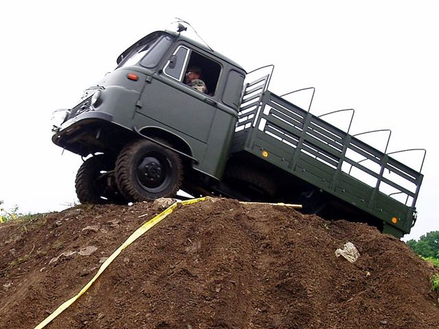 robur 4x4 (4).JPG