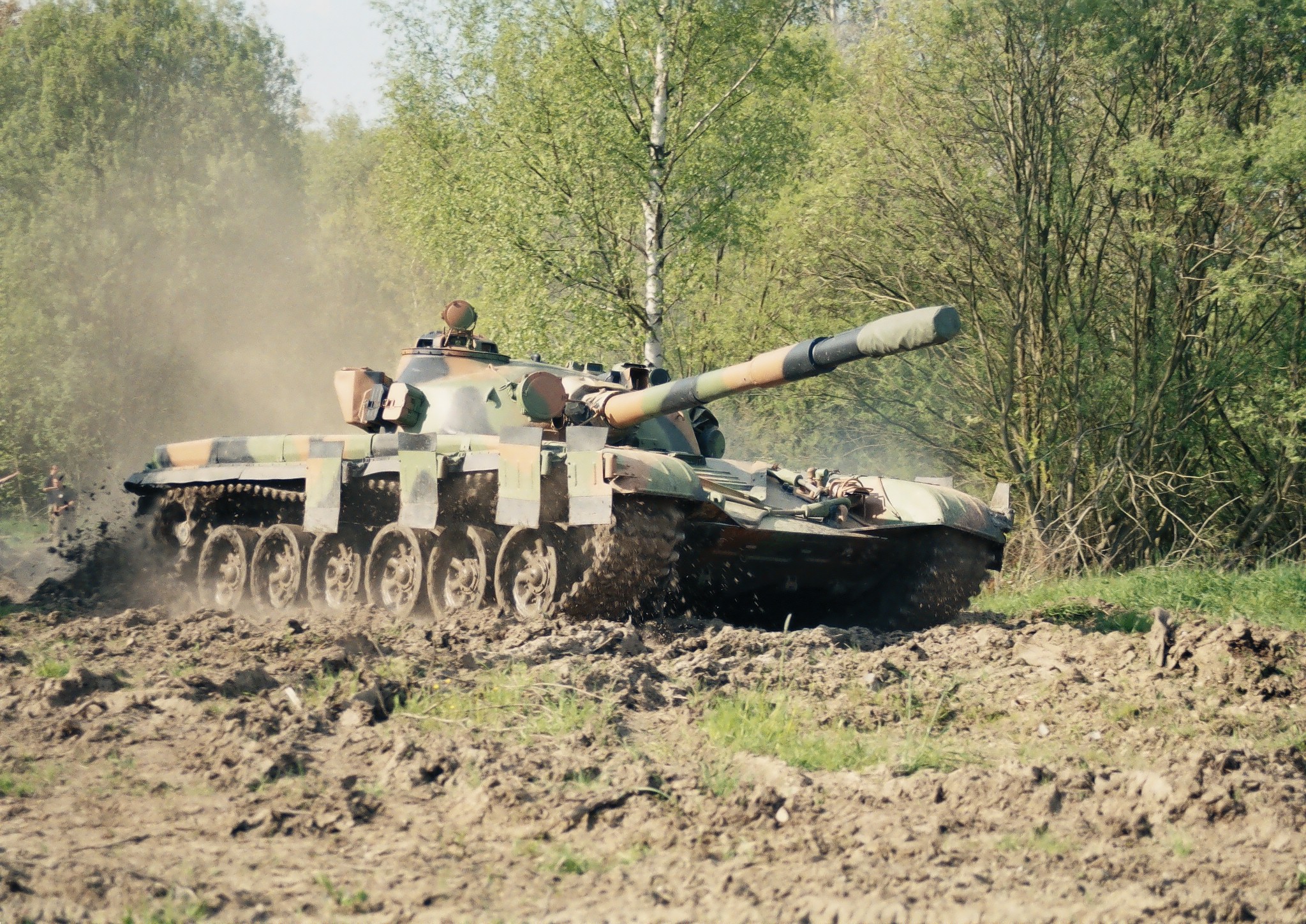 t-72 (4).JPG