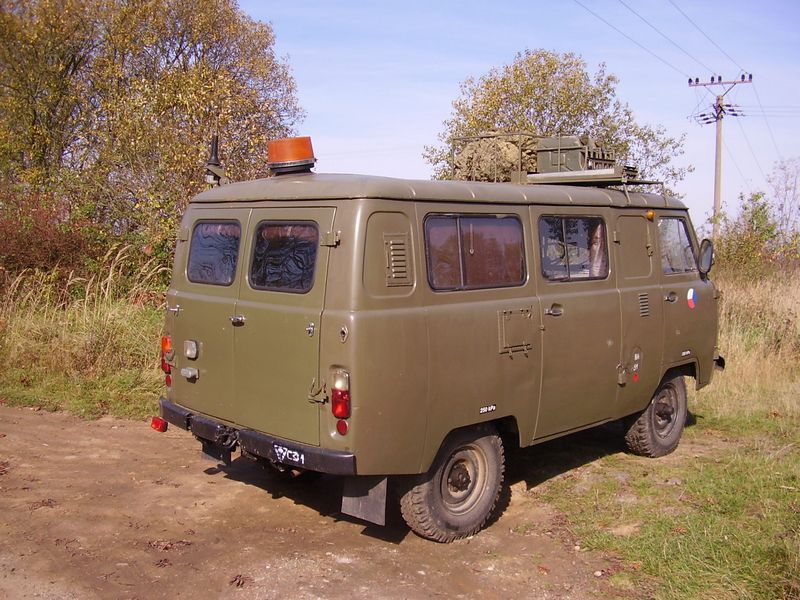 UAZ 452 R-2Mp (02).jpg