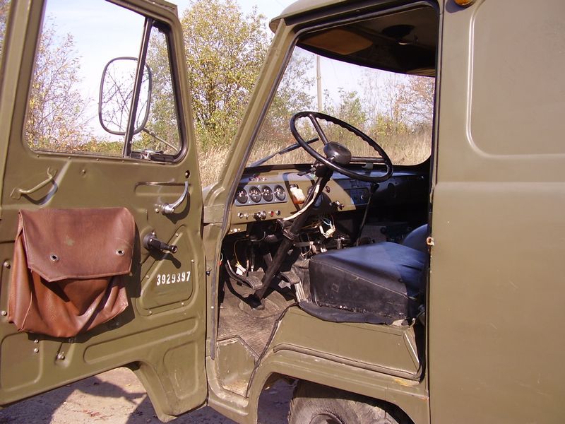 UAZ 452 R-2Mp (08).jpg