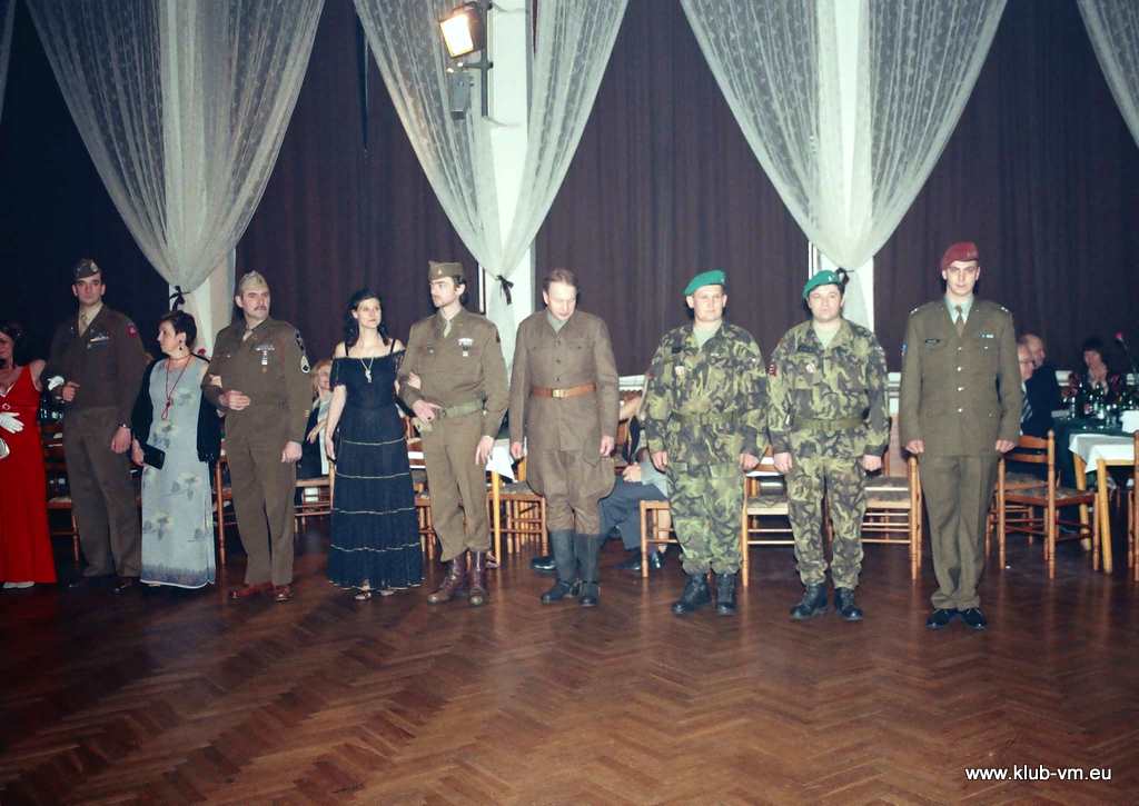 4-vojenskohistoricky-ples (83).jpg