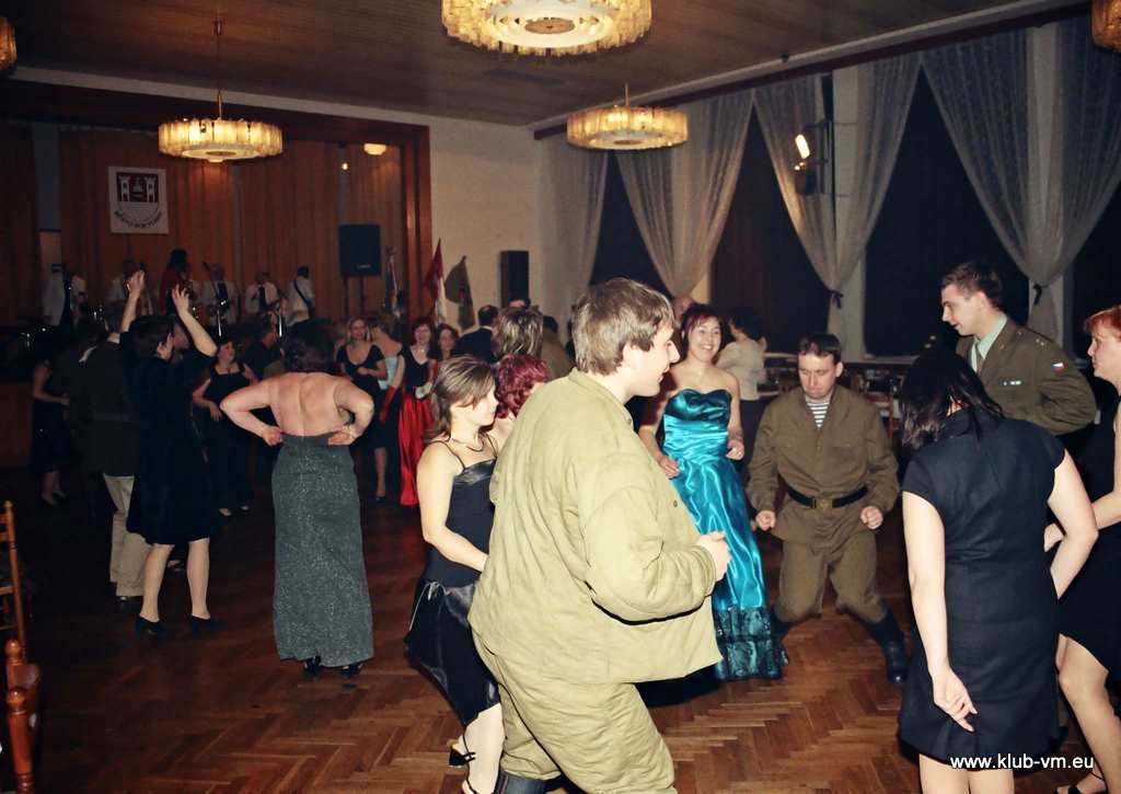 4-vojenskohistoricky-ples (47).jpg